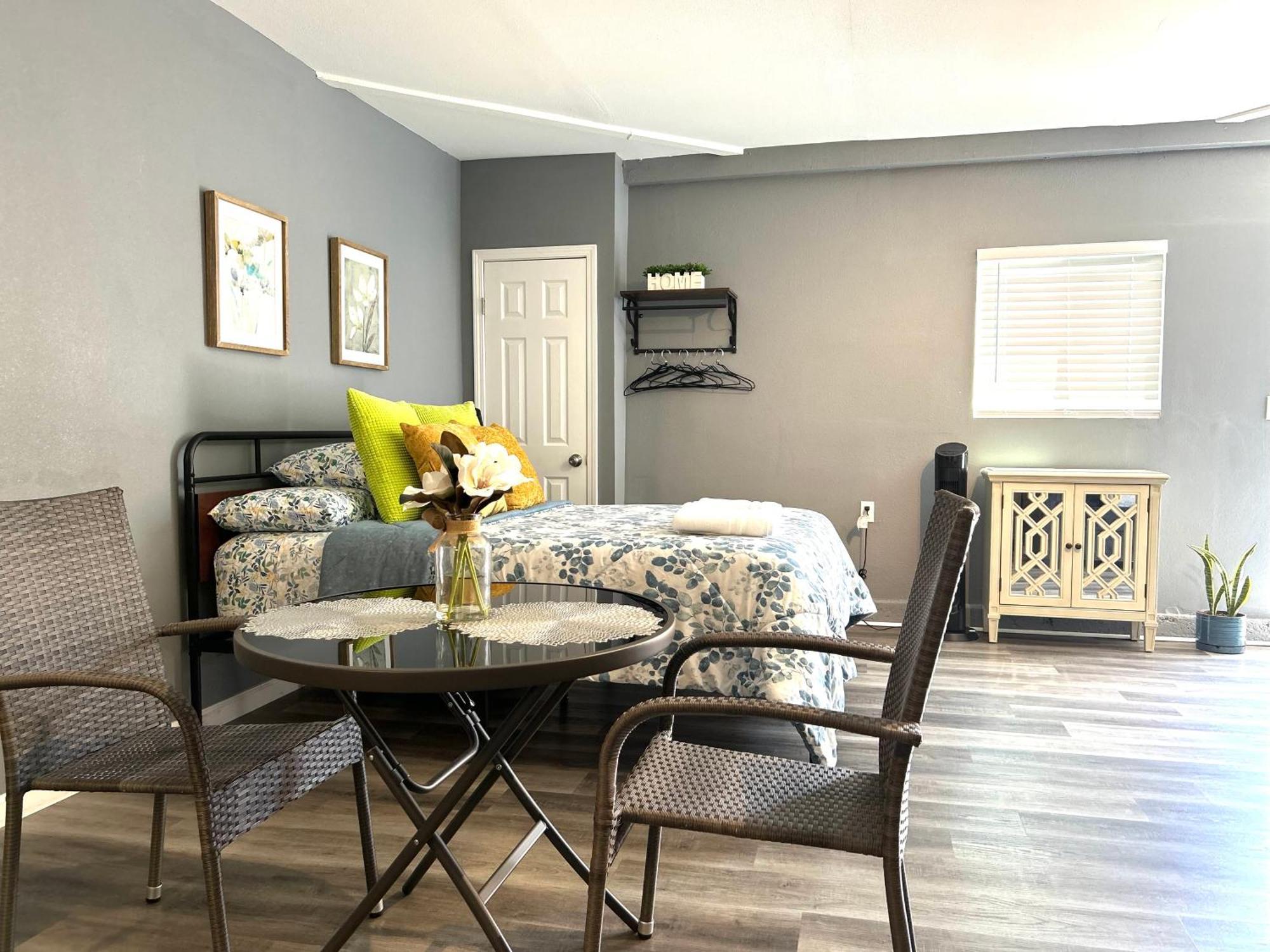 Spacious Studio With Private Entry Moreno Valley Εξωτερικό φωτογραφία
